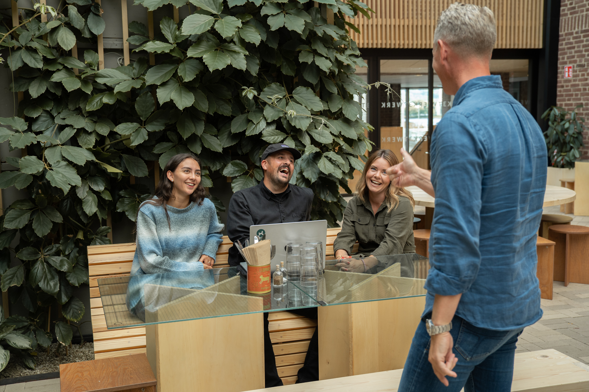 På Toxics kontor i Lidköping